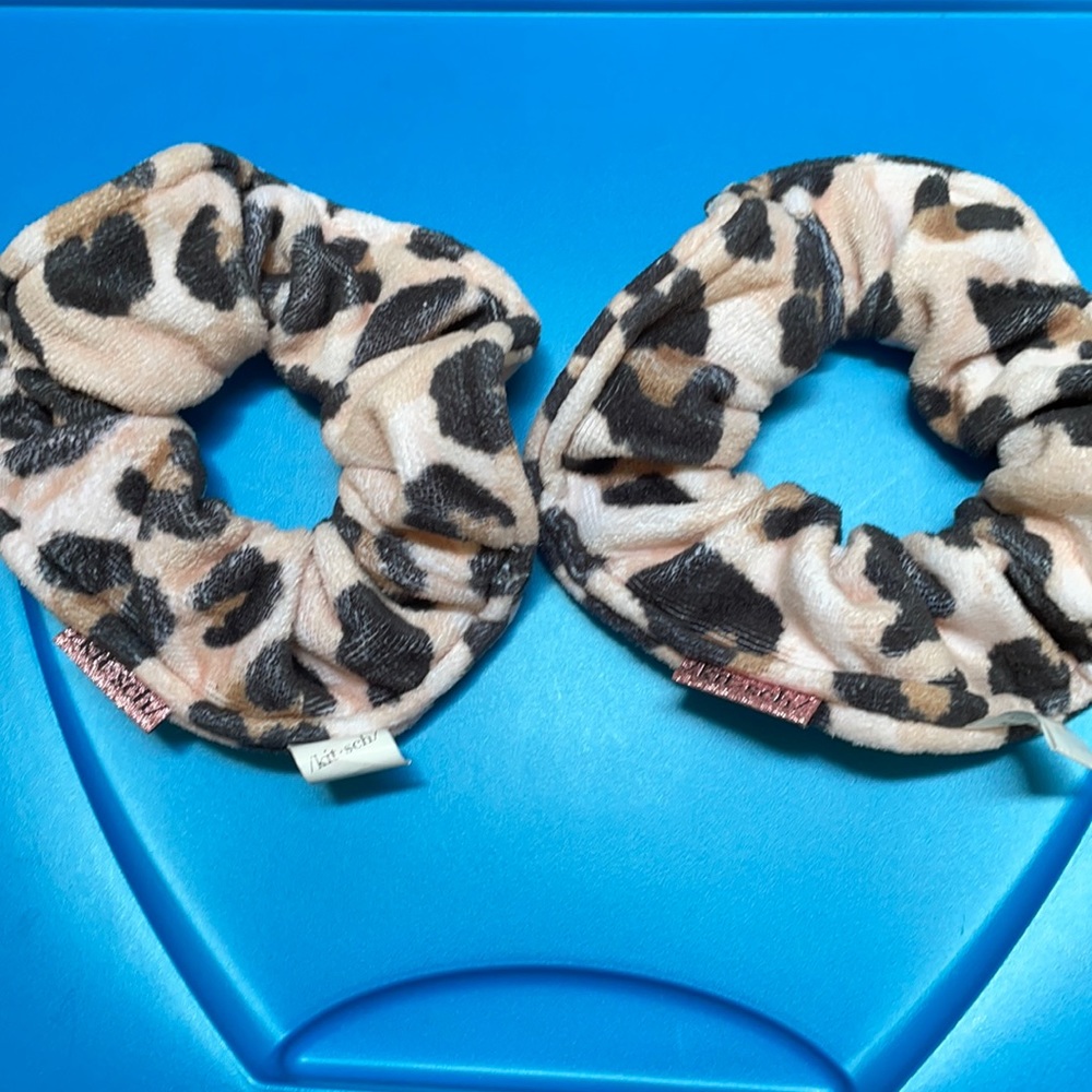 Towel scrunchies